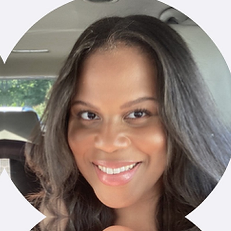 Sasha, founder of MomsAlike