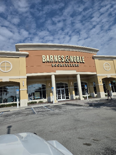 Barnes & Noble Phoenicia Center