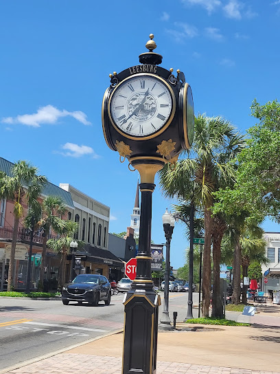 Leesburg Town Square